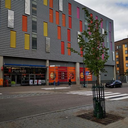 Ruby Studio 5Min To Vantaa Airport And 20Min To Helsinki Center Lägenhet Exteriör bild